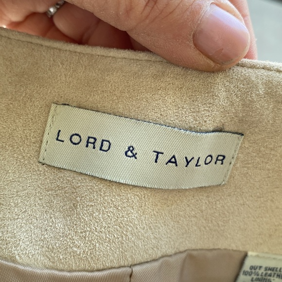 Vintage 100% suede stunning ‘80’s Lord & Taylor skirt w/ tags. Never worn - Picture 9 of 14